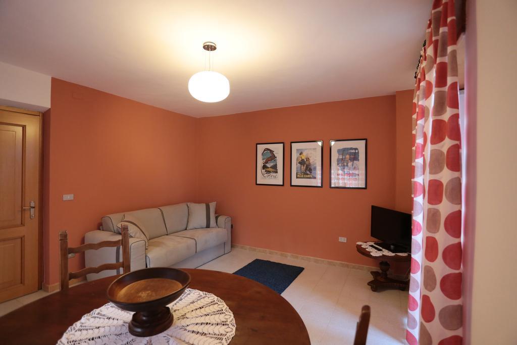 Beauregard Apartment アオスタ エクステリア 写真